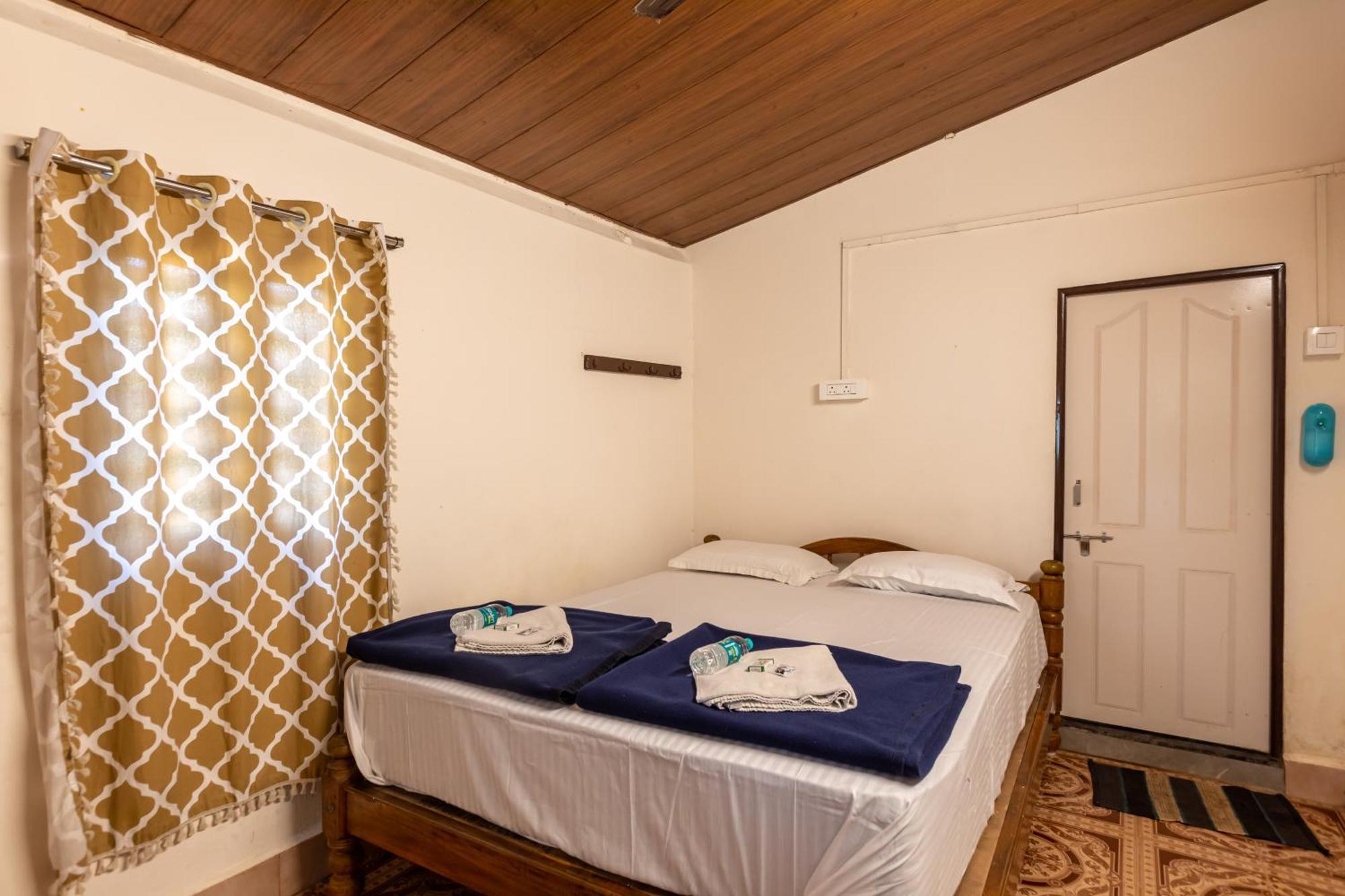 Sunset Cafe Beach Stay Gokarna  Exterior foto