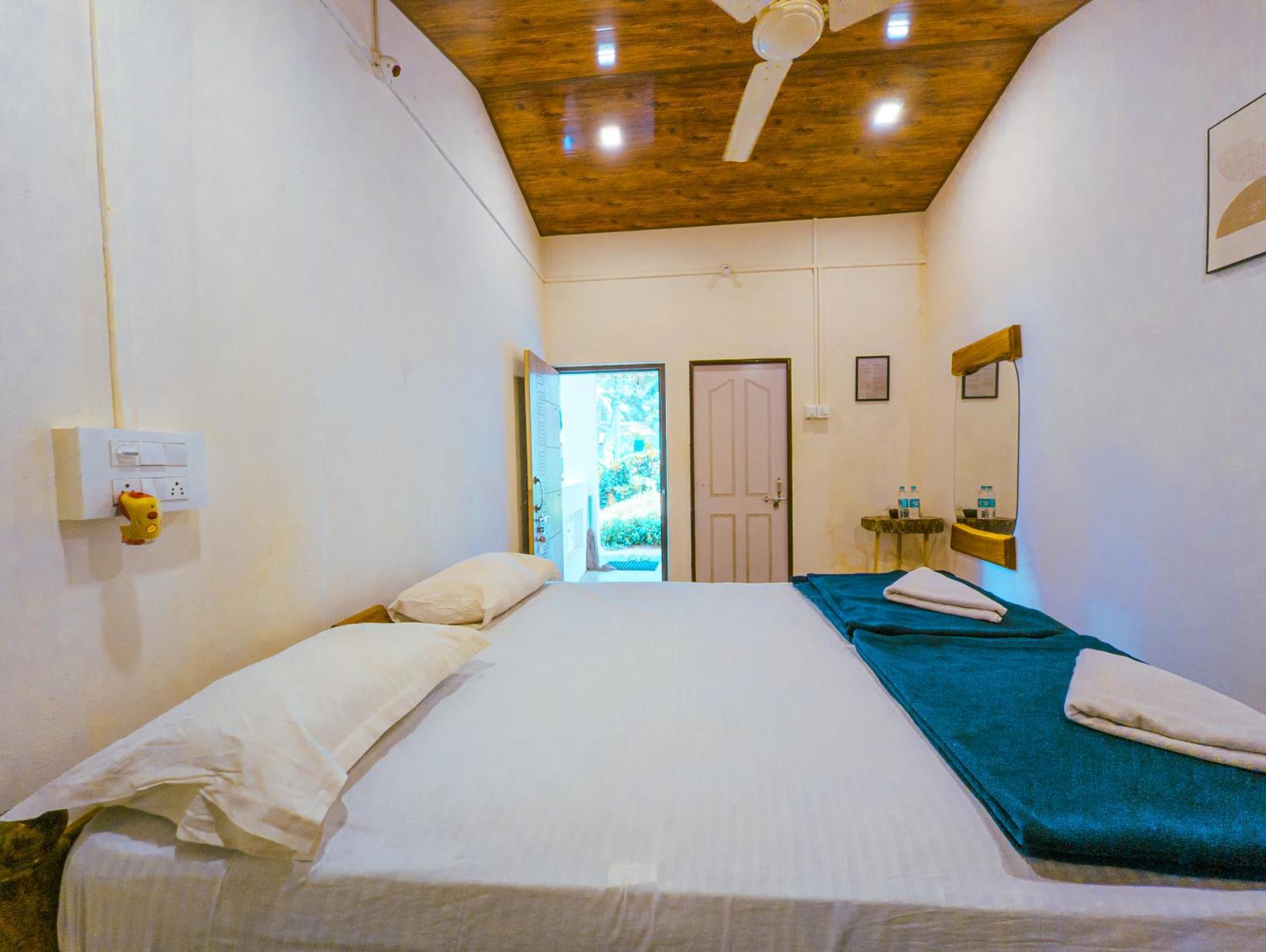 Sunset Cafe Beach Stay Gokarna  Exterior foto